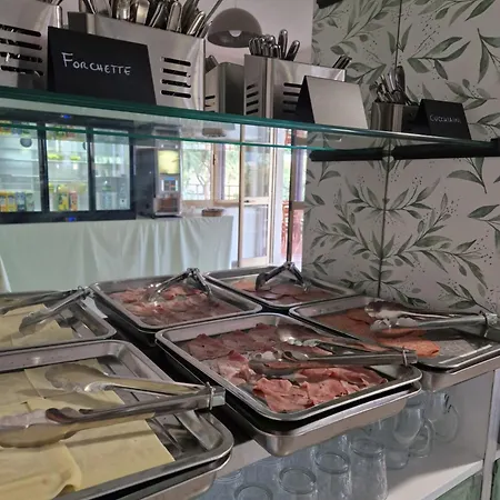 米斯特拉尔酒店 3*