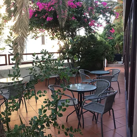 米斯特拉尔酒店 3* 阿尔盖罗