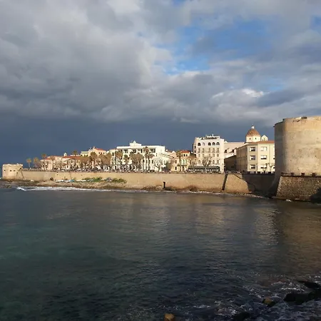 米斯特拉尔酒店 酒店