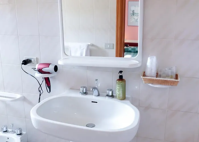 米斯特拉尔酒店 酒店