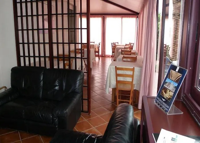 米斯特拉尔酒店