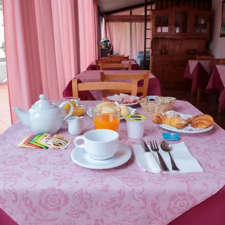 Mistral מלון אלגהרו