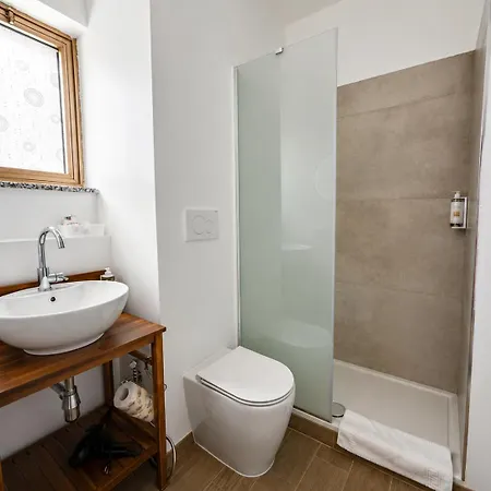 Mistral Hotel 3*